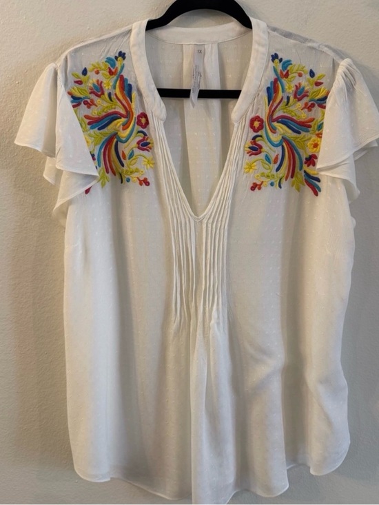 Melissa McCarthy Seven7 Tops - Seven7 Melissa McCarthy Top